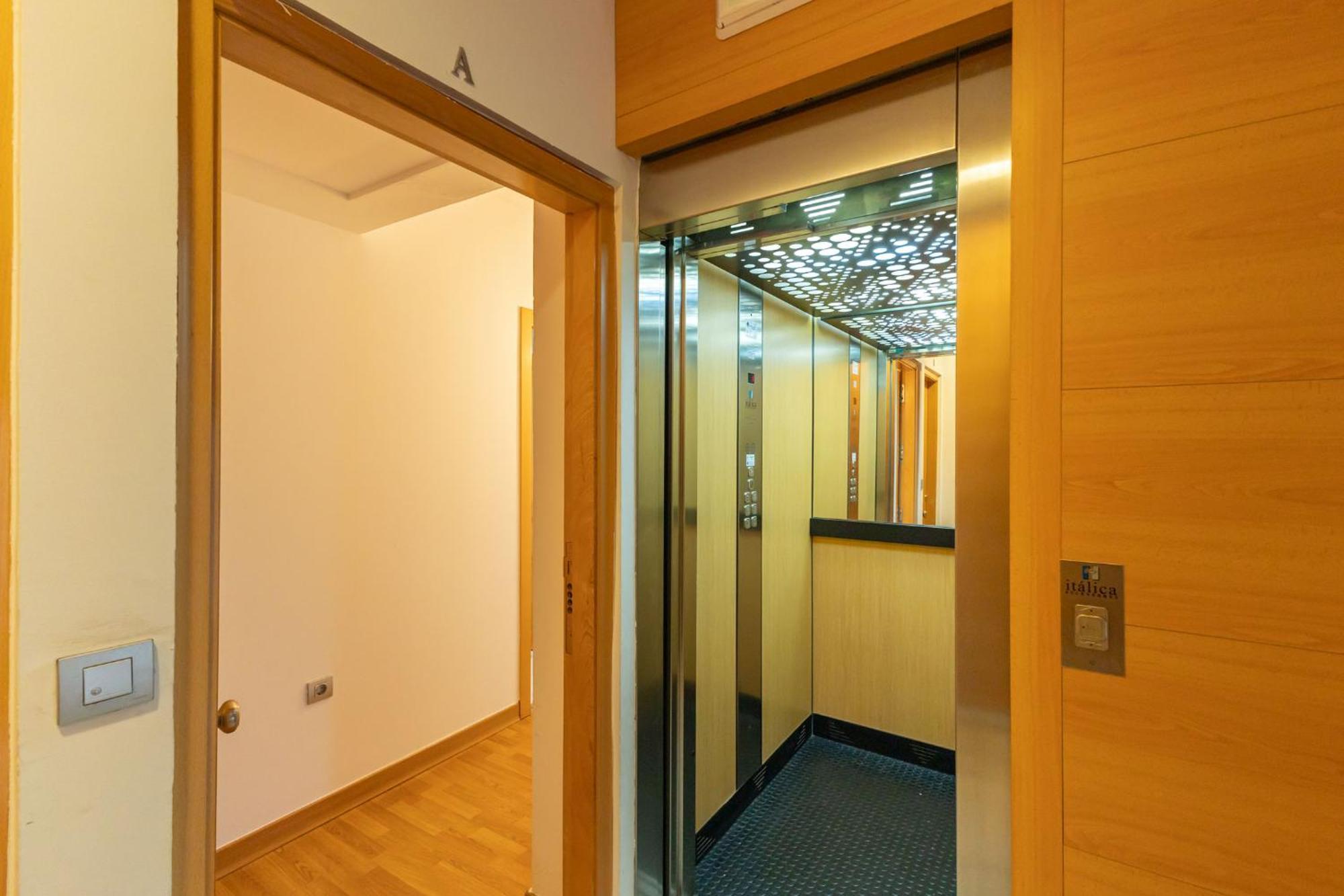 Charming Apartment At San Bernardo Neighborhood By Ocityzen 塞维利亚 外观 照片